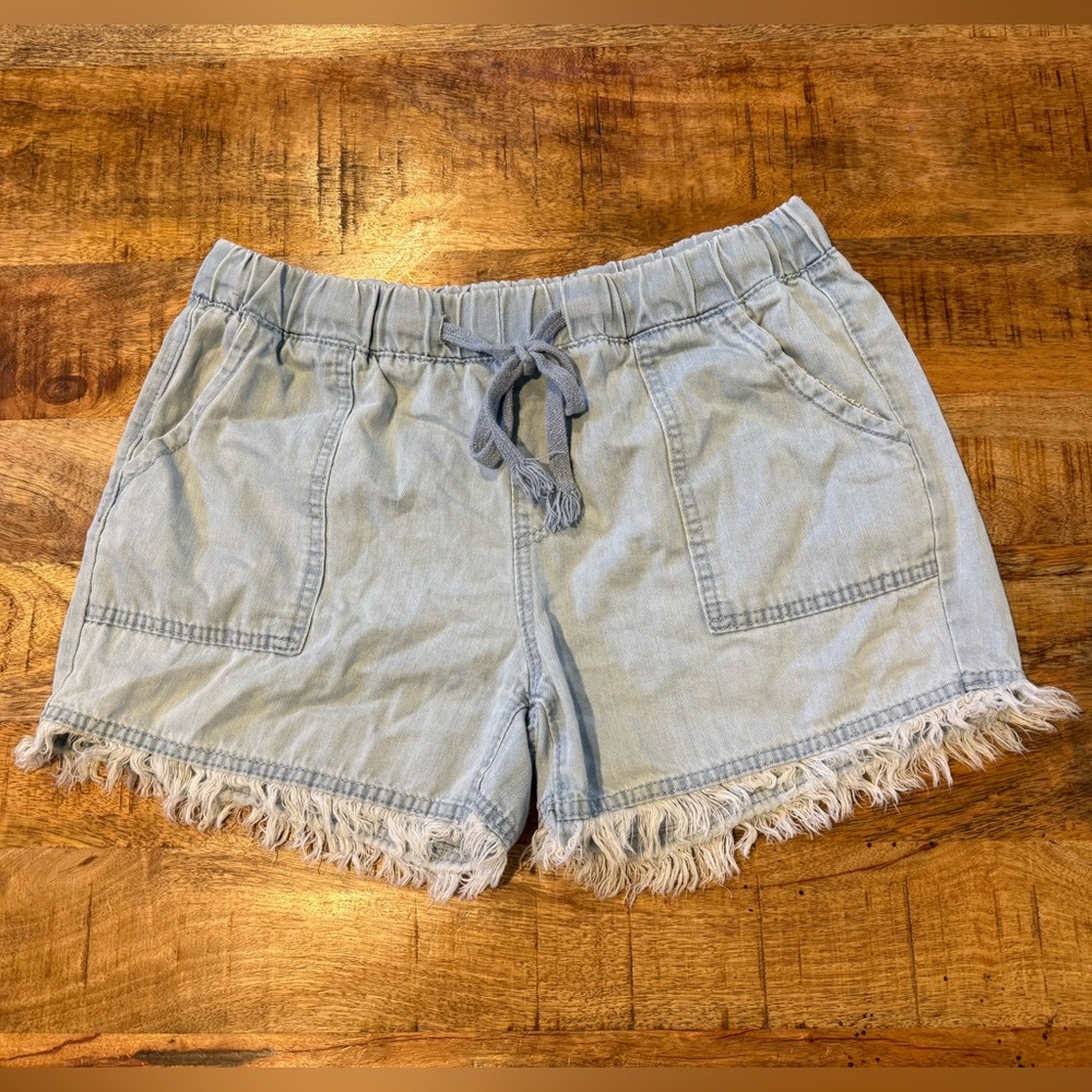 Boutique Raw Hem Pull On Style Shorts Size Medium